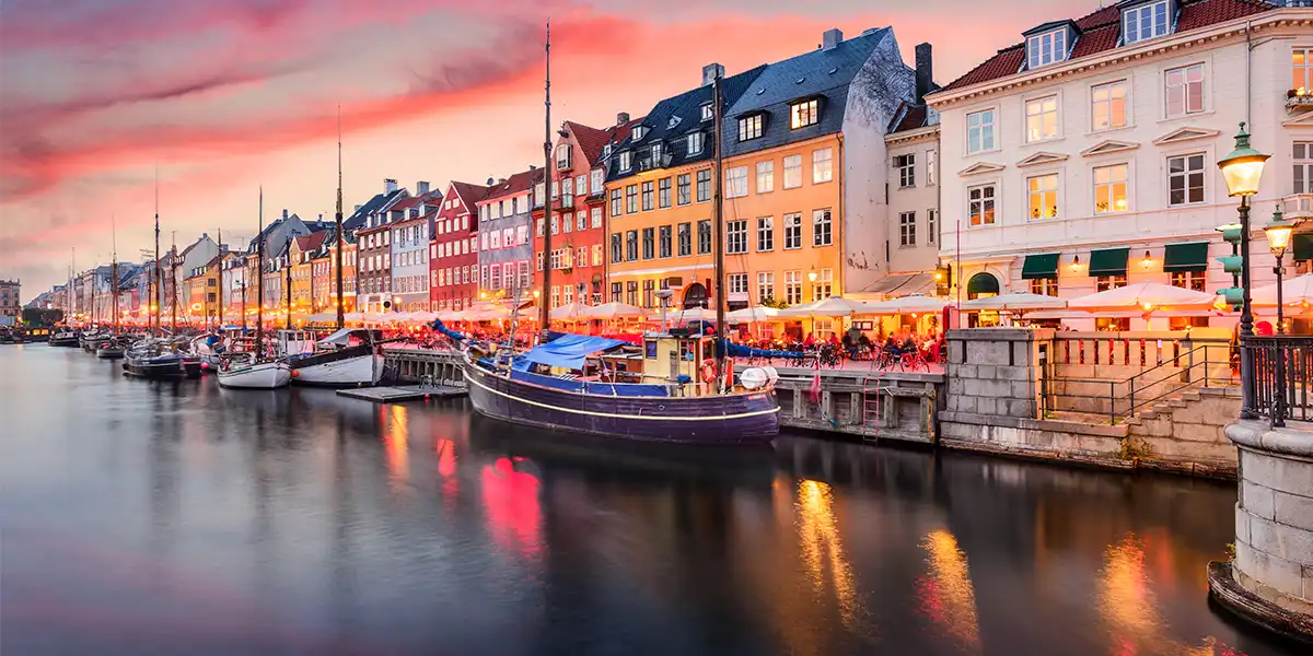 https://todus.blob.core.windows.net/hotelimage/package/slider/copenhagen04.webp