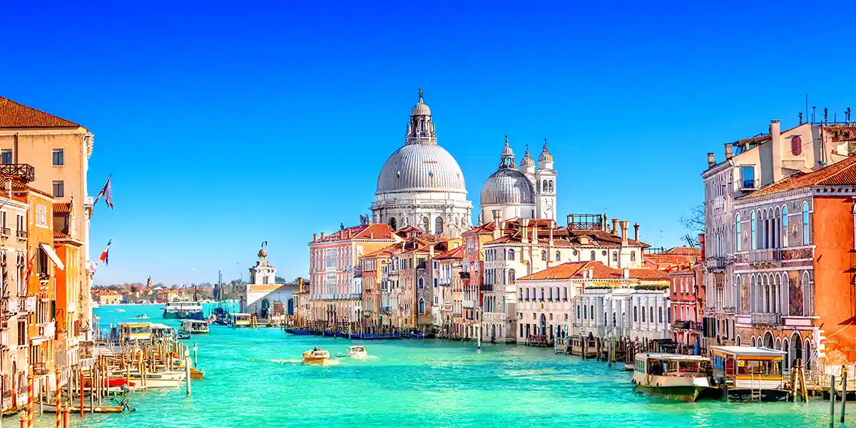 https://todus.blob.core.windows.net/hotelimage/package/slider/venice12102024.webp